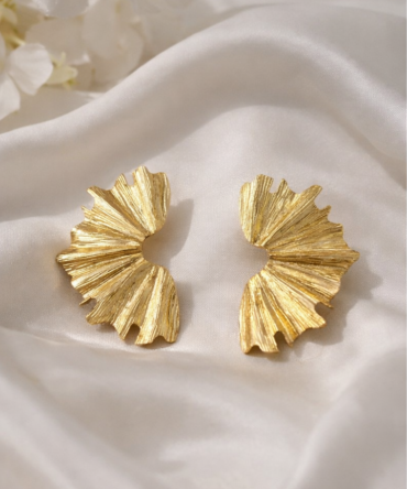 Golden Muse Wings