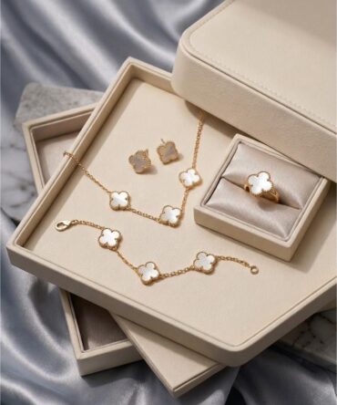 White Clover Set